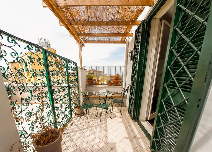 Stunning 3-bedroom Penthouse Roma